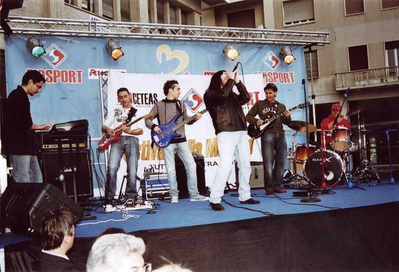 Apertura con i 17re.jpg